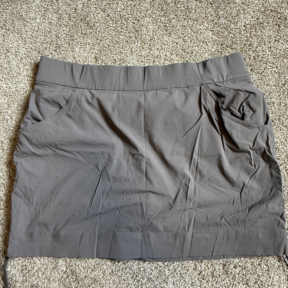 Columbia Women’s Plus Size Gray Skort